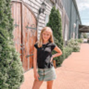 Meet your Posher, Madeline